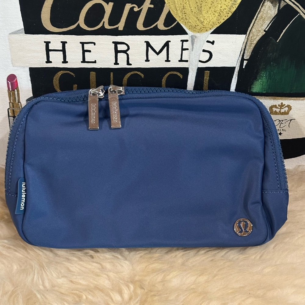 🔥 NWT Lululemon Athletica Everyday Belt Bag Size XL - Picture 6 of 8